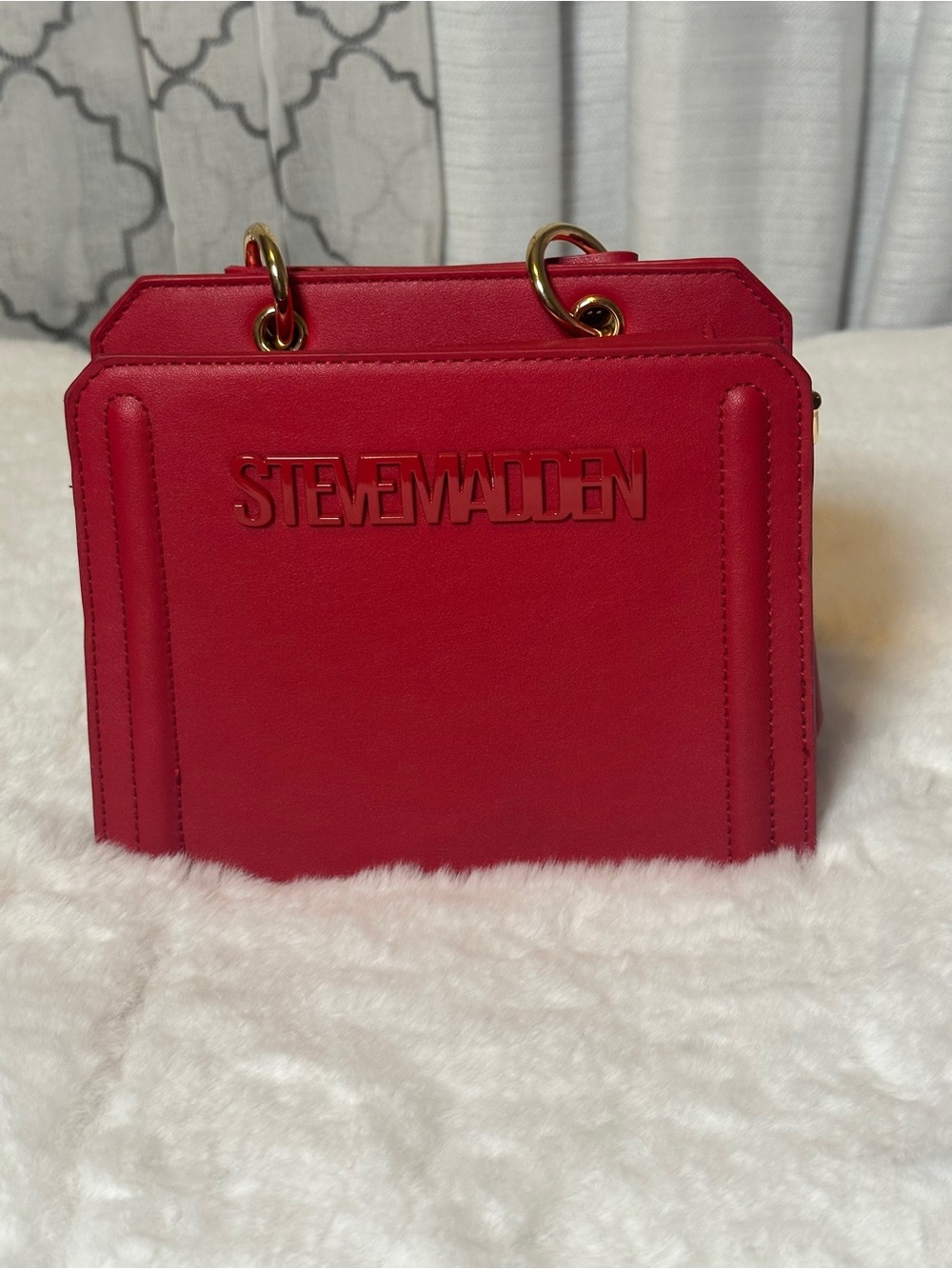 Steve Madden Red Boxy Mini Crossbody with Gold Rings. NWOT